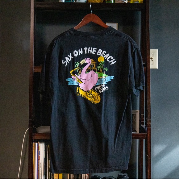 Sax on the Beach T-shirt - Picture 3 of 5